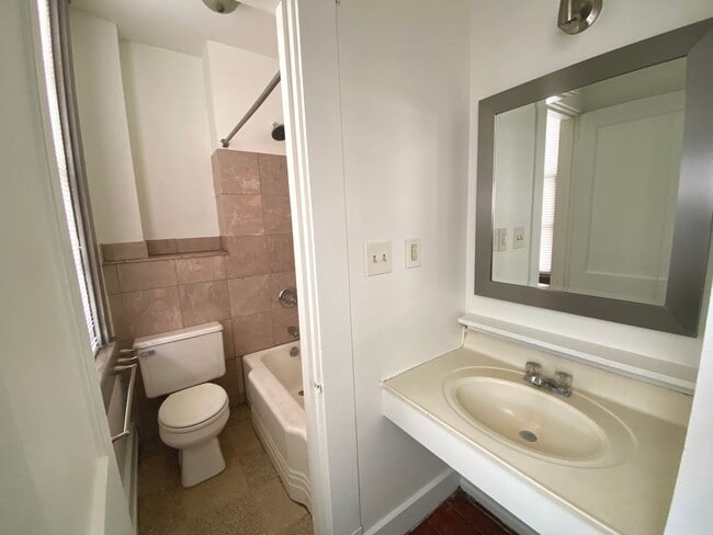 Photo - 1317 Main St Unit # 1