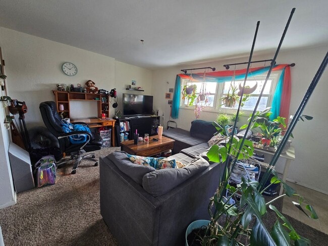 Photo - 203 Eisenhower Dr Unit 5