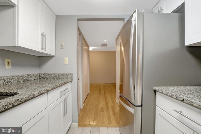 Photo - 1600 Prince St Unidad 212