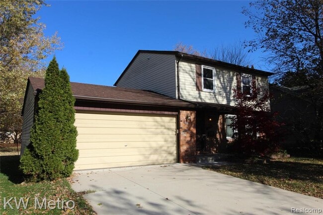 311 Woodlawn Ave