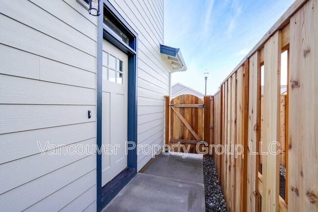 Photo - 2924 NW 16th St