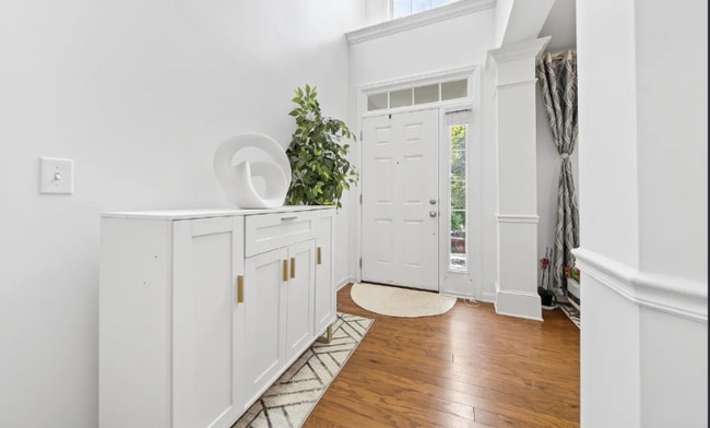 Photo - 1321 Avery Park Ln