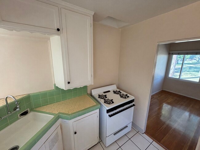 Photo - 2628 A St Unidad 2628 A St.