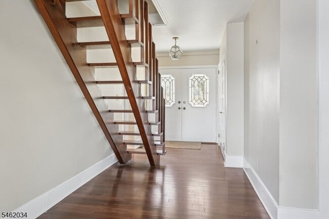 15 McGregor Ave