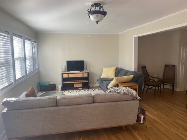 Photo - 3 Bedroom 2.5 Bath Townhome in Downtown Gr...