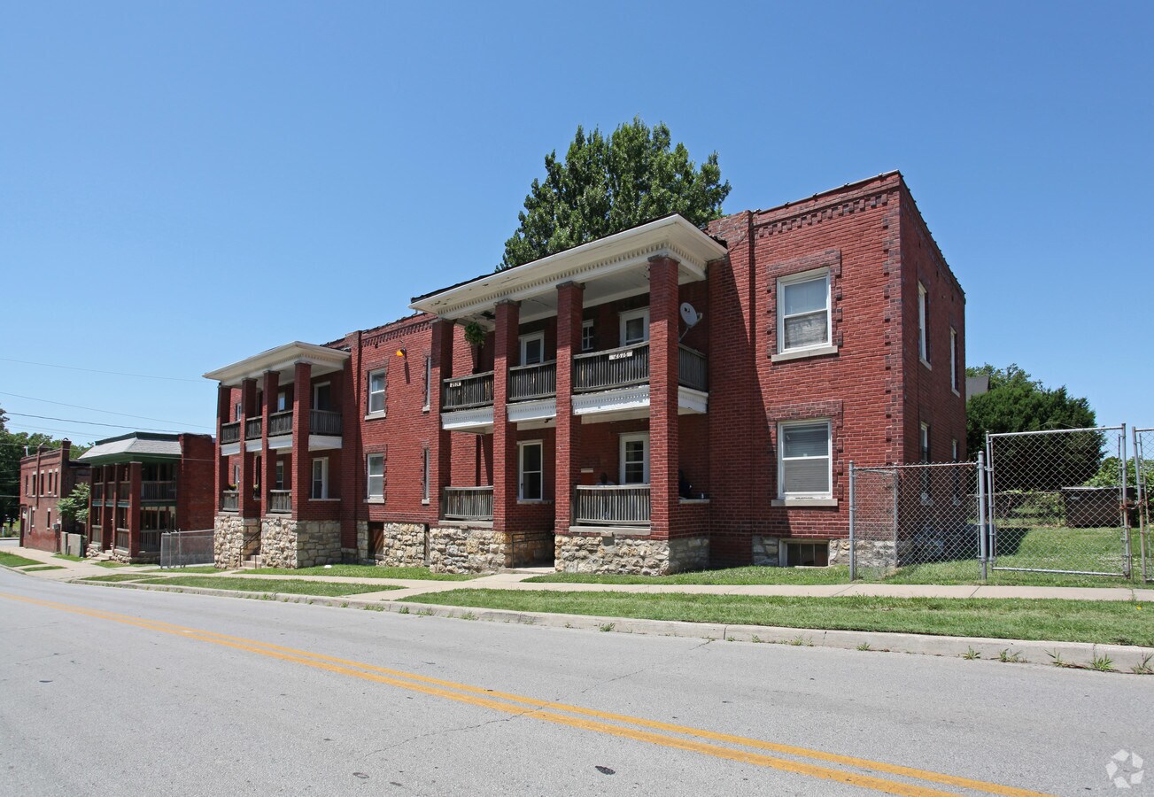 Primary Photo - 2610-2616 E 23rd St Apartments