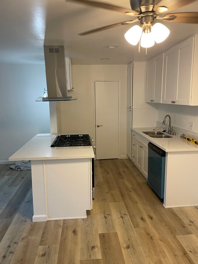 Imperial Crest Apartments