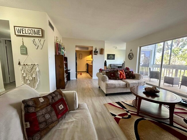 Photo - 831 N Keene Rd Unidad C