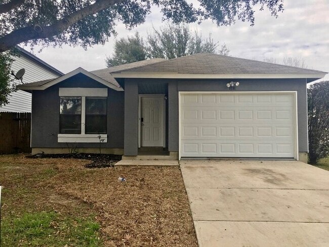 Building Photo - Newly remodeled 3 bed 2 bath