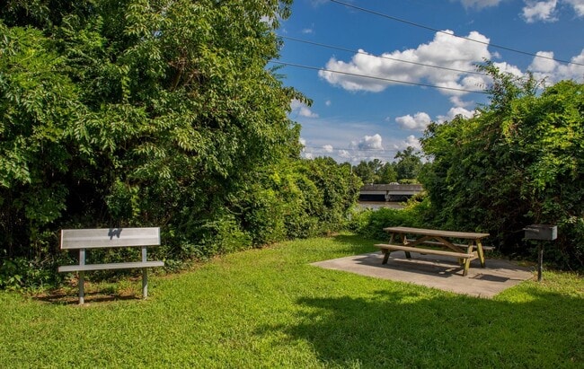 Photo - Chatham Square Apartments