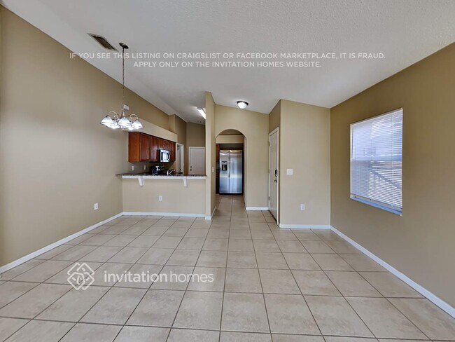 563 Lindsay Anne Ct