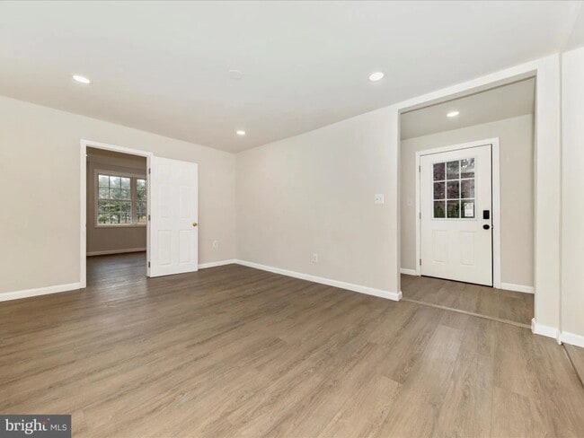 Photo - 40397 Charles Town Pike