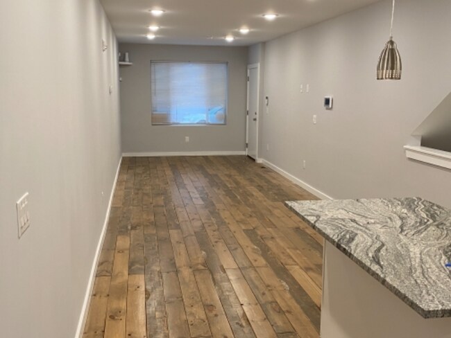 Photo - 1912 E York St Unit 1