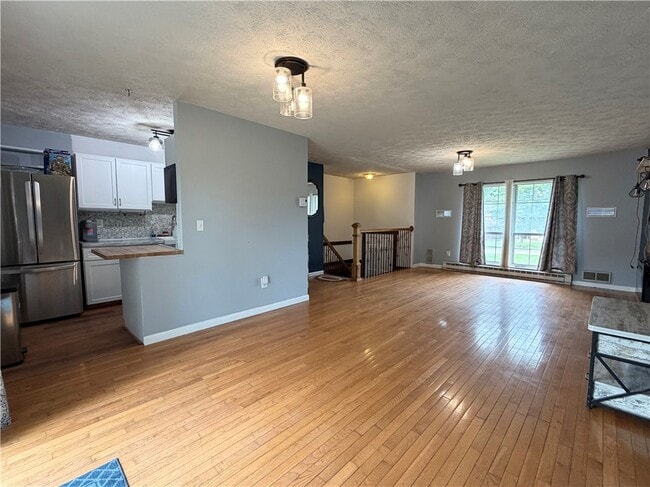 11 Cherry Cir
