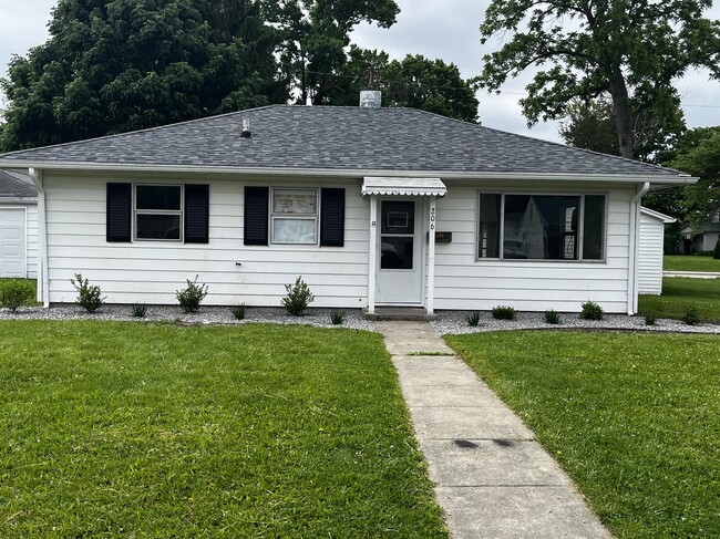 Building Photo - 206 Lindenwood-