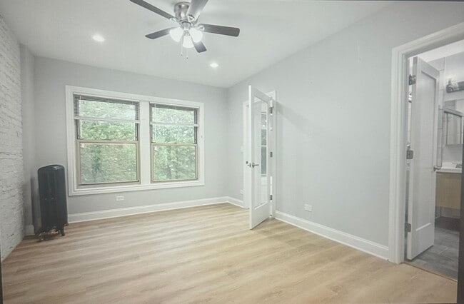 Photo - 1633 W Chase Ave Unit 3m