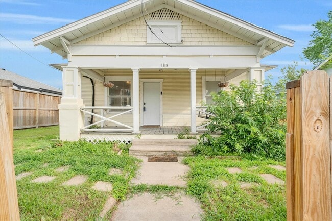 Building Photo - 1109 Gargan St