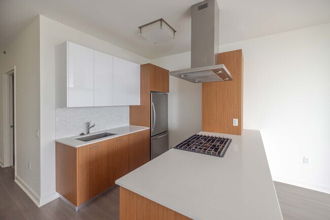 Photo - 500 Lake Shore Drive