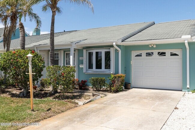 Building Photo - 302 Emerald Pl E Rental