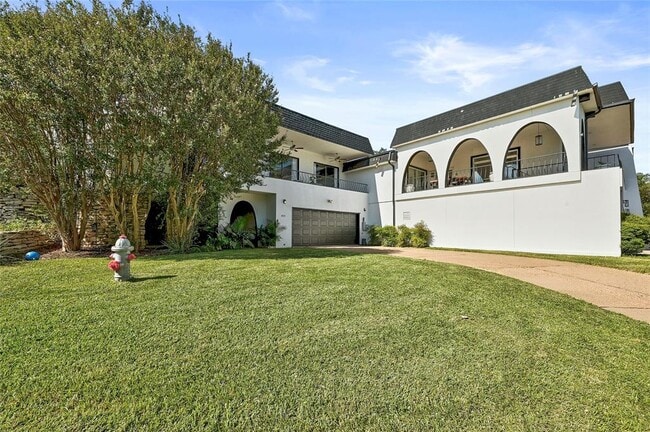 Photo - 409 Seawind St