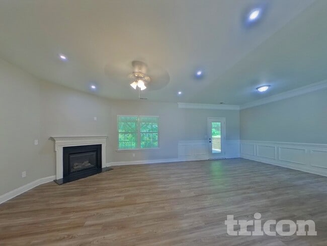 Photo - 1814 Woods Ln