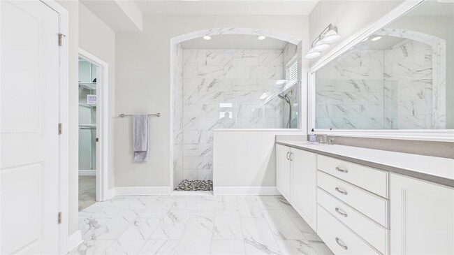 Photo - 2776 Long Bow Way