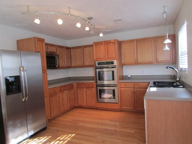 Photo - 2651 Sutherland Dr