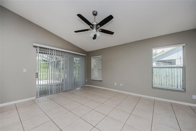 Photo - 1235 Whitewood Way