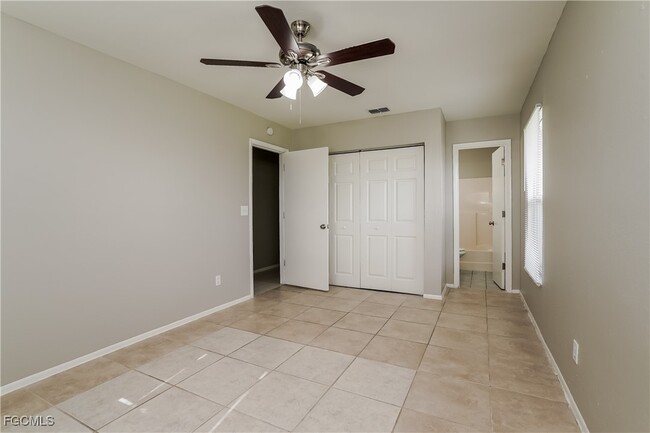 Building Photo - 823 NE 18th St Rental