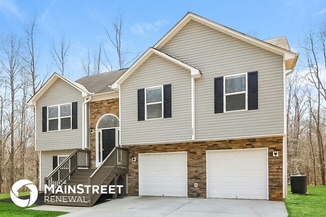 Photo - 225 Lamar Lane