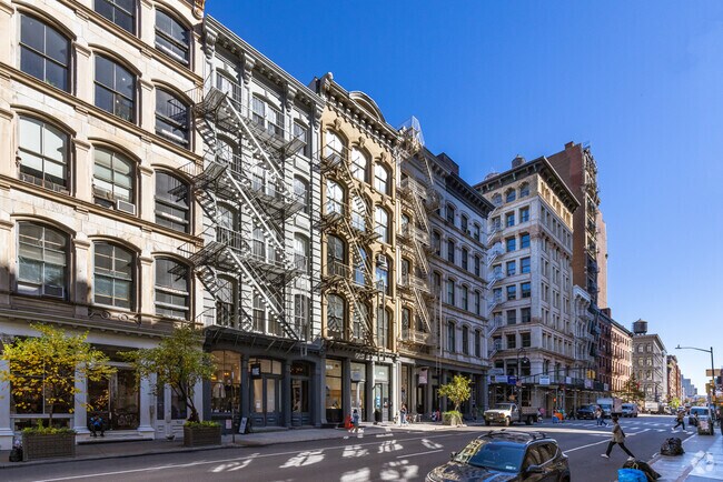 Photo - 458 Broome St