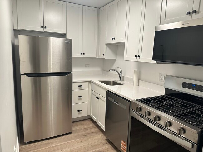 Photo - 8232 Niles Center Rd Unidad 202