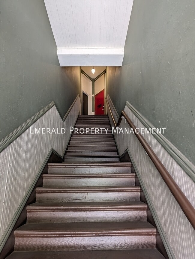 Photo - 514 E State St Unit 1