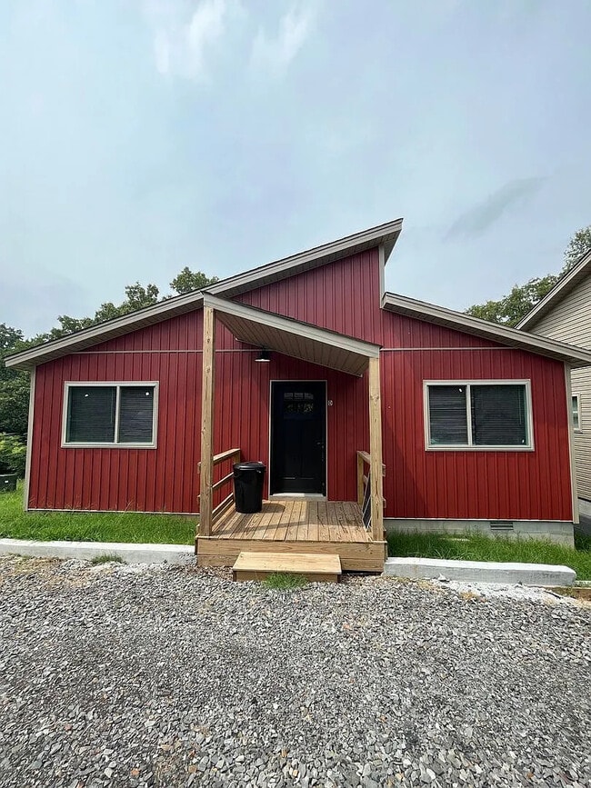 Photo - 7002 Old Tom Box Rd Unit B