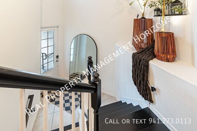 Photo - 5623 N Honore Ave