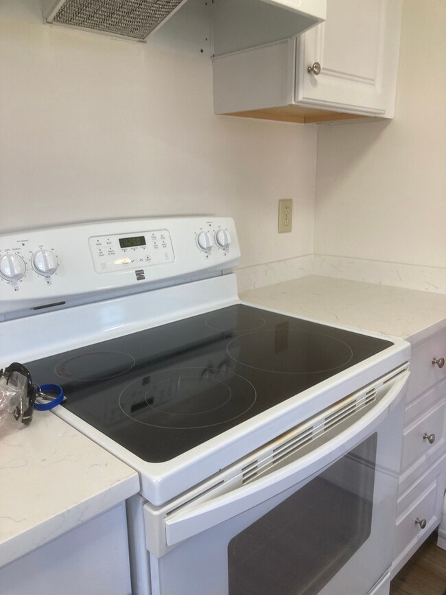 153 Sandwich Rd