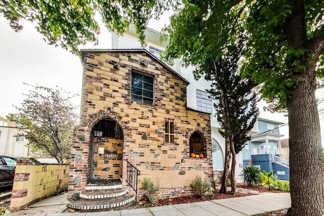 Photo - 2338 Channing Way Unit 05