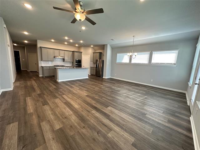 Photo - 4716 Bluffview Dr House