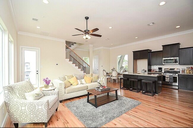 Photo - 1548 W 23rd St