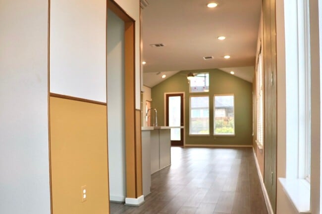 Photo - 17631 Carnation Gln Dr