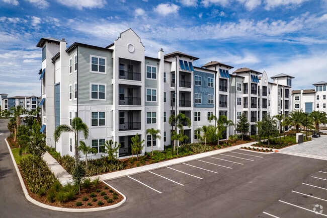 12231 Pioneers Way Orlando, FL, 32832 - Bainbridge Mission Pointe