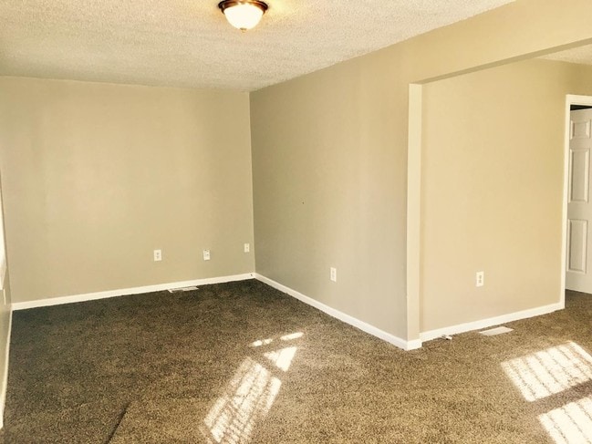 Photo - 4022 E 68th Terrace