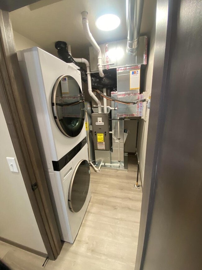 Photo - 218 S Elmwood Ave