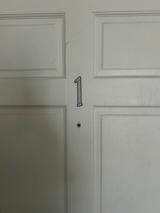 Photo - 123 E Burnett Ave Unit 1