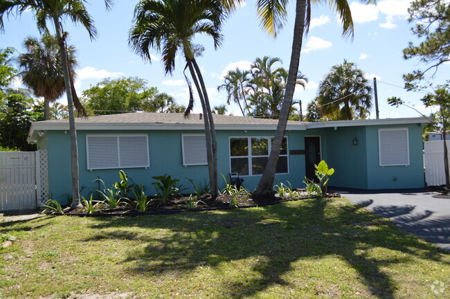 Building Photo - 370 SW 14th St Rental