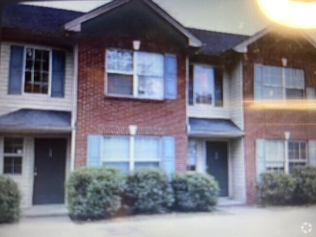 Building Photo - 2301 Filiatreau Ln Rental