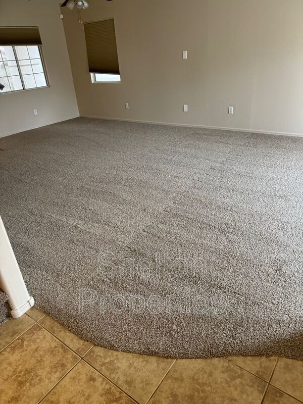 Photo - 12532 W Myer Ln