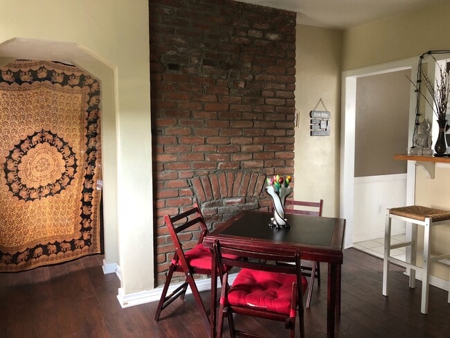 Photo - 3133 Josephine apt A