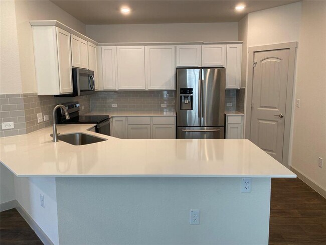 Photo - 3117 Bragg Pl