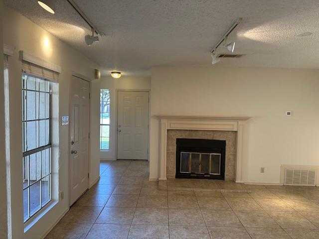 Photo - 331 Fantail Loop